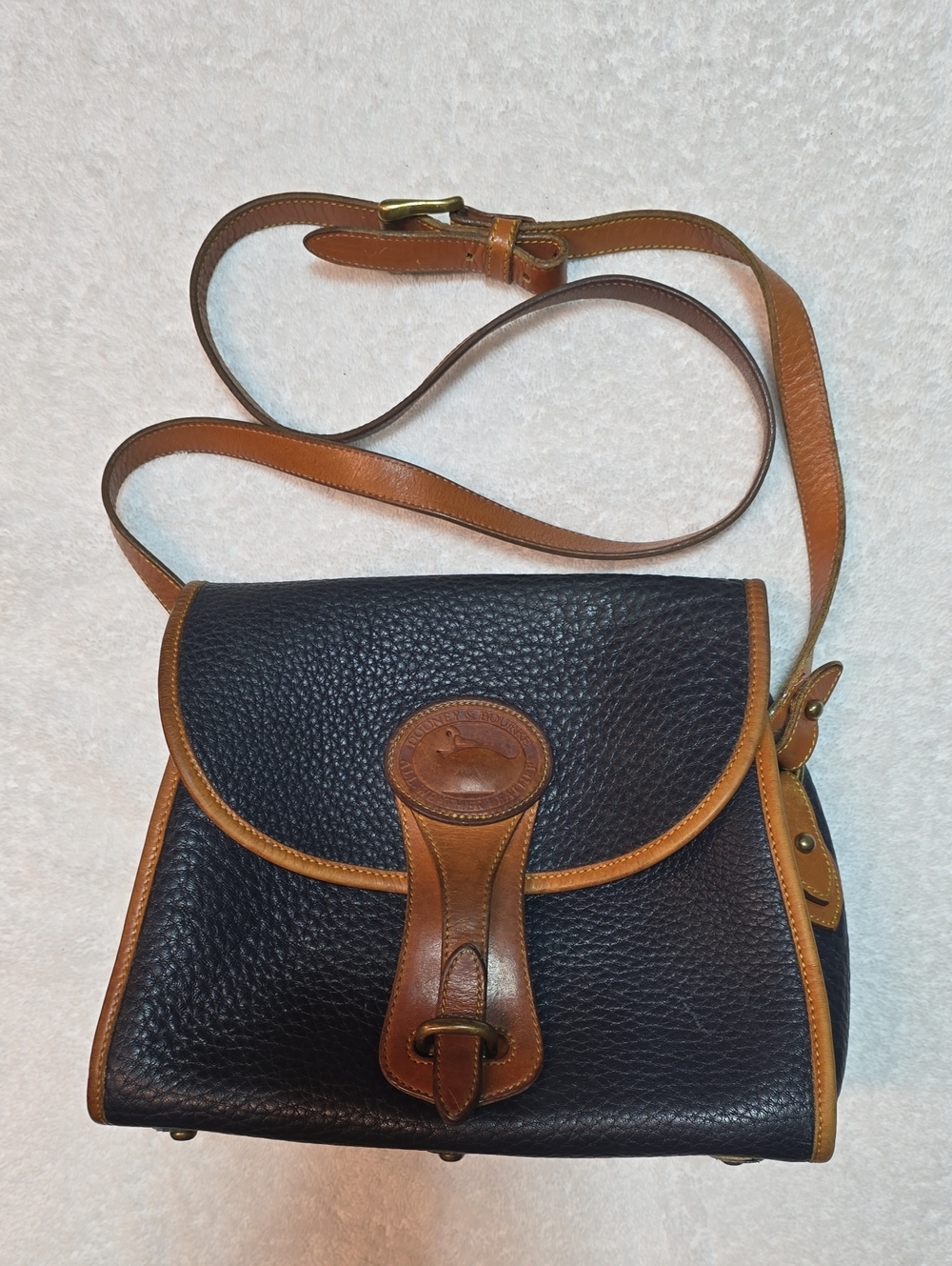 Dooney & Bourke Vintage Essex